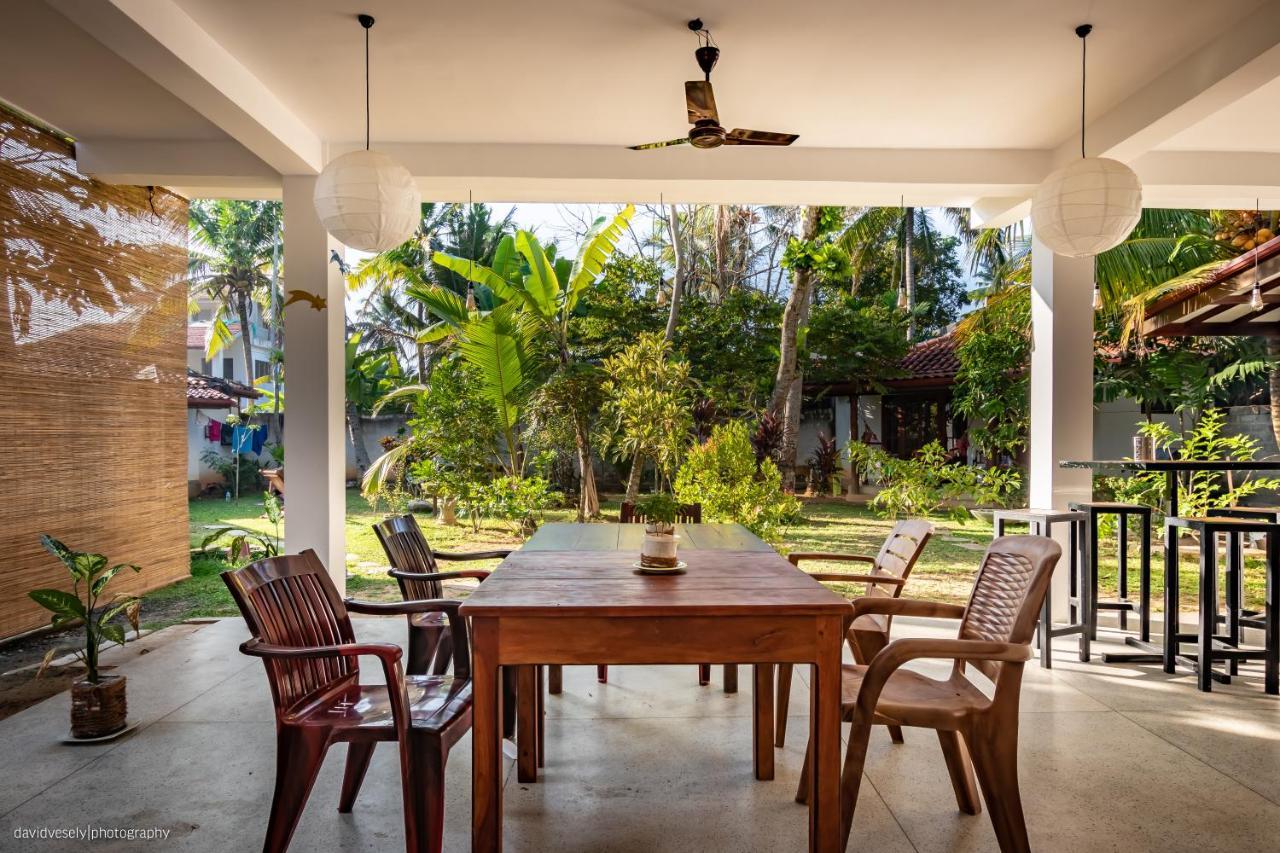 Dorian Guest House And Restaurant Weligama Exterior foto
